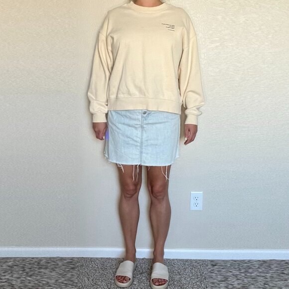 Uniqlo Dresses & Skirts - Uniqlo Denim Skirt Size 6